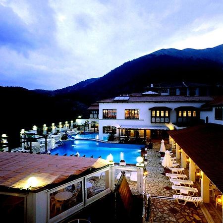 Hotel Spa Montana Karpenísion Екстериор снимка