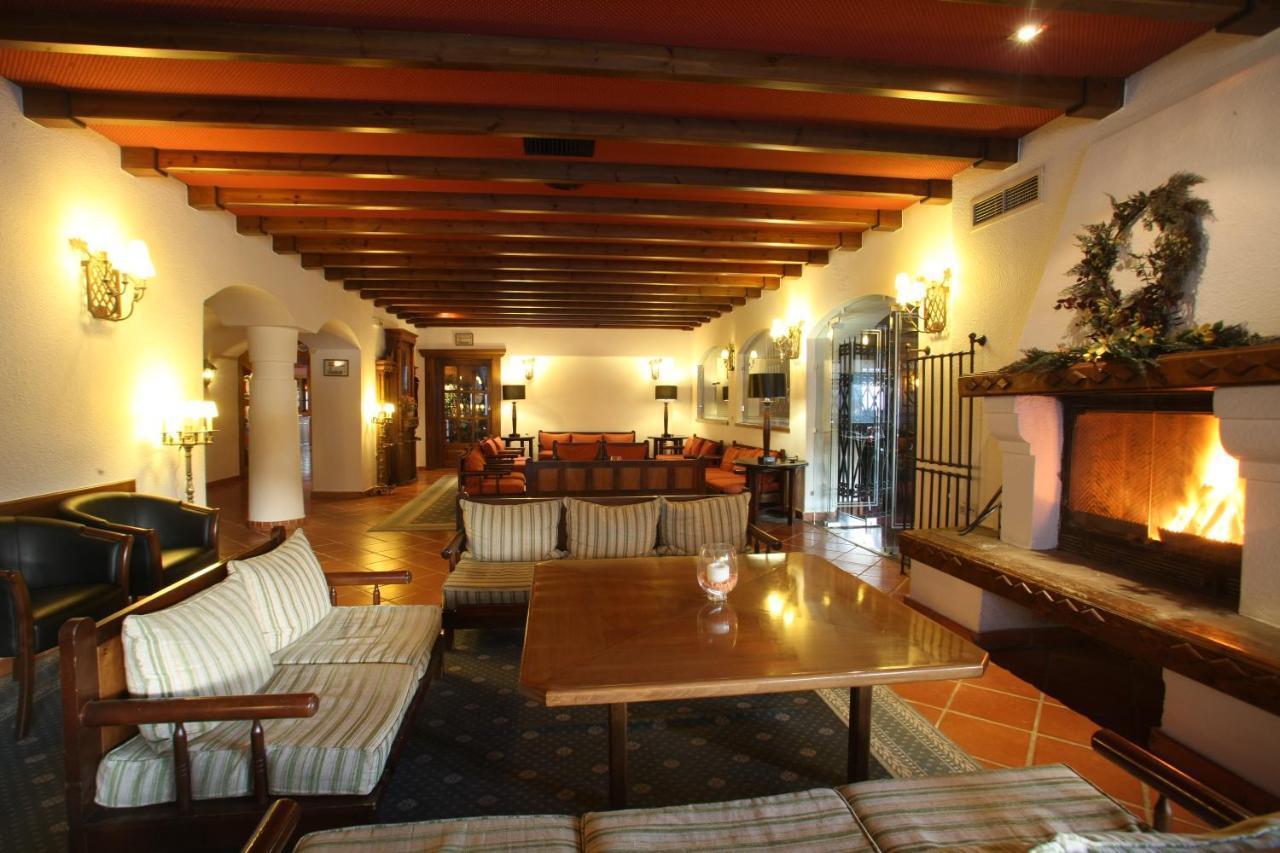 Hotel Spa Montana Karpenísion Екстериор снимка