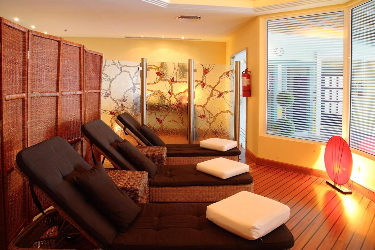 Hotel Spa Montana Karpenísion Екстериор снимка